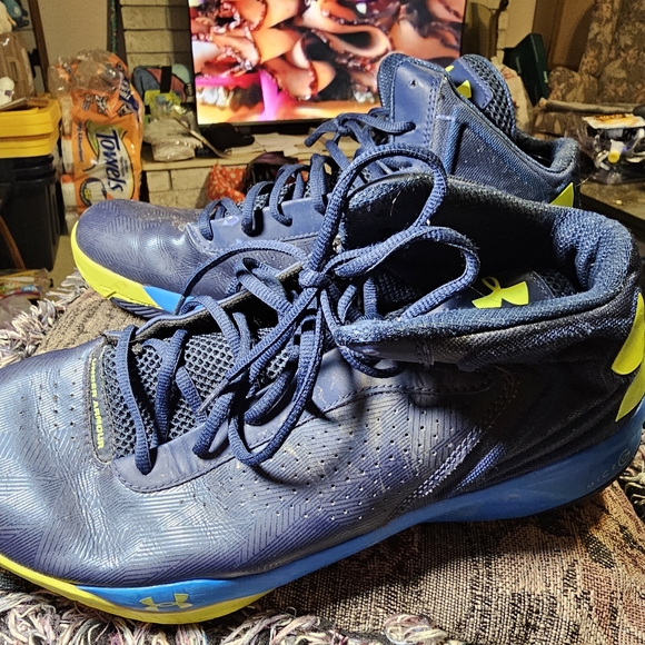 Under Armour Blue and Neon Green Basketball Shoes - Picture 1 of 2